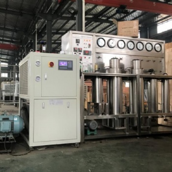 Supercritical CO2 Extractor