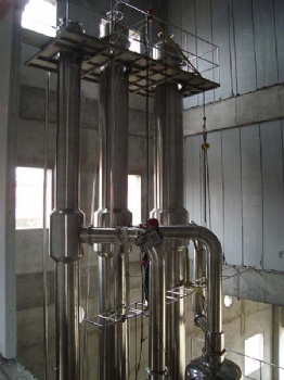 2000L per hour Three-effect falling film evaporator for isinglass concentration